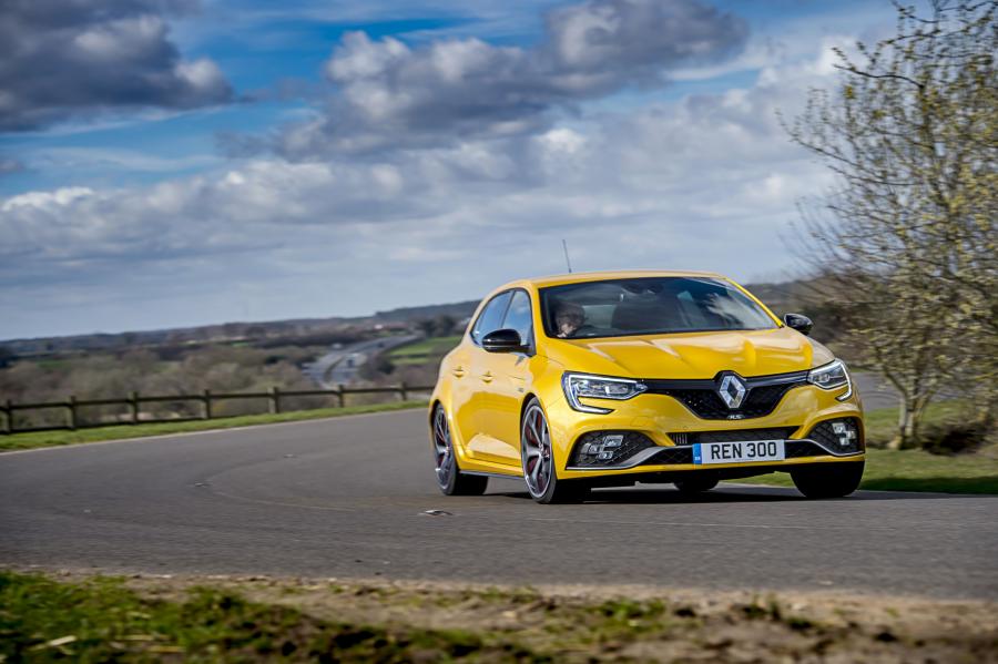  Renault Megane R.S. 300 Trophy 2019 года  (UK) (фото 23 из 40)